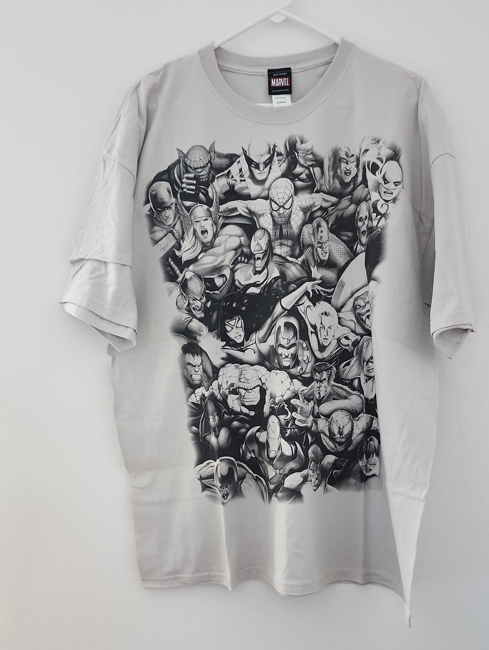 Marvel Men's Graphic T-Shirt in Light Gray